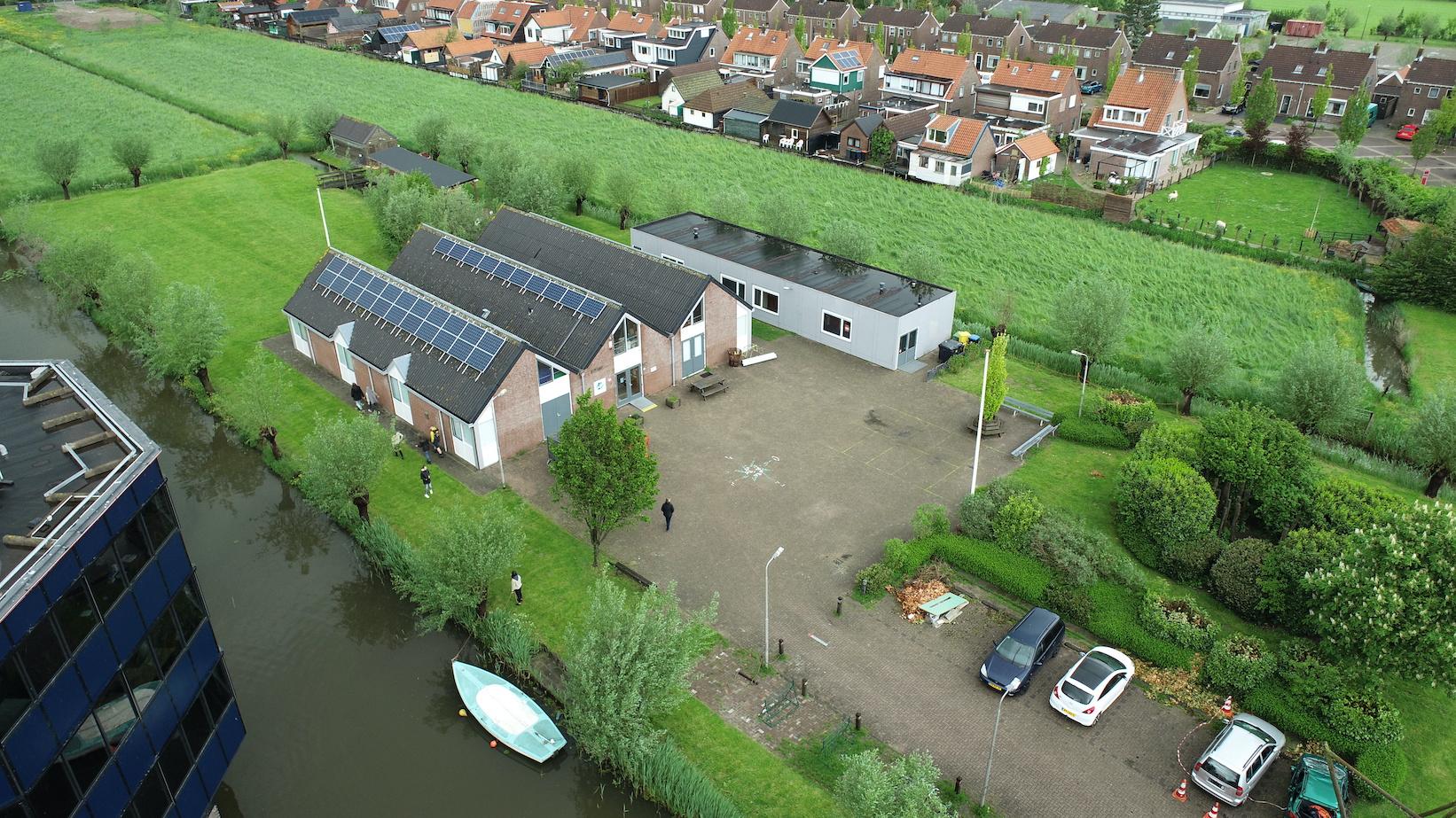Boven 3